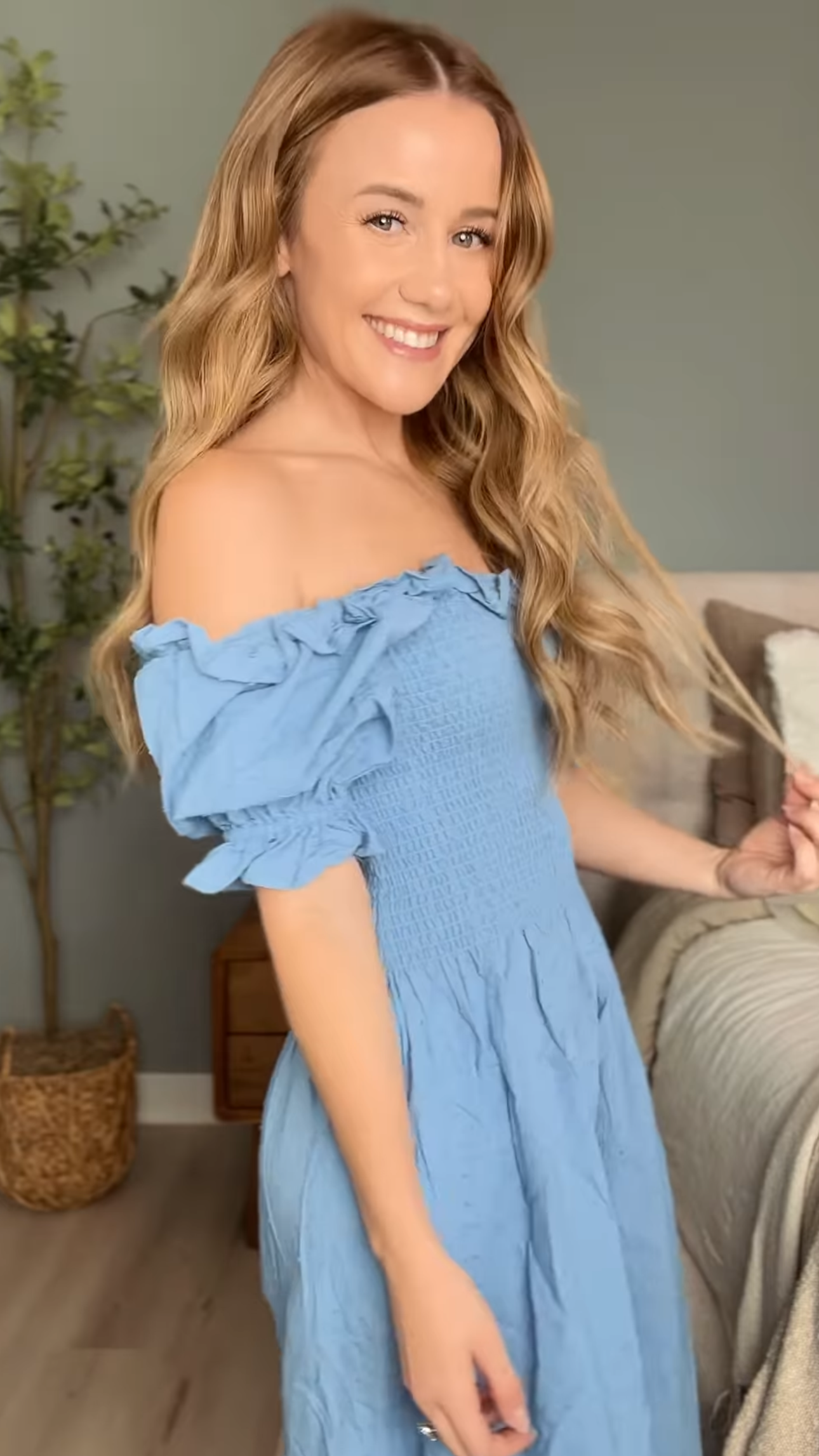 woman in maternity dress