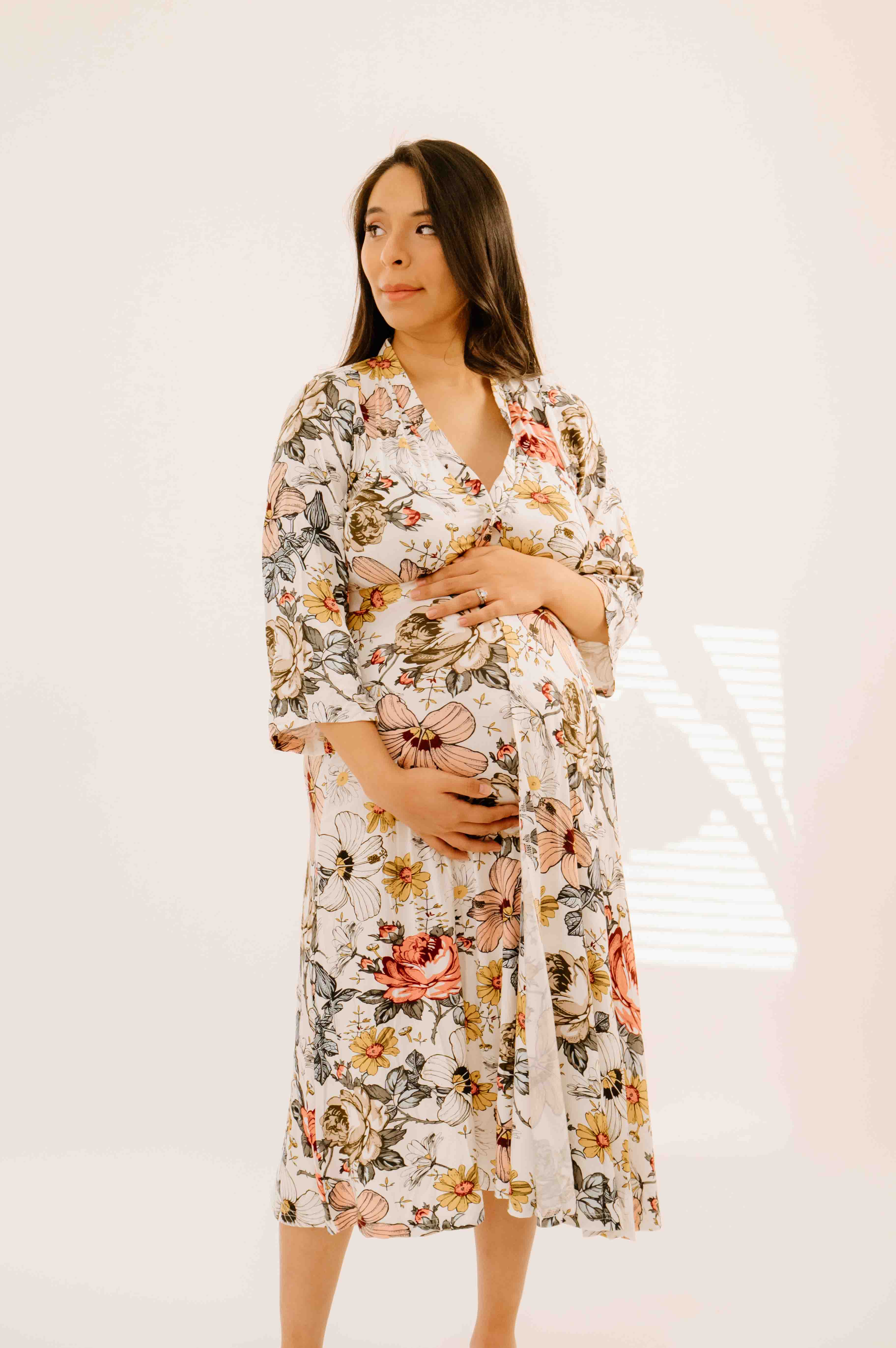 Lila Labor Postpartum Gown in Vintage Floral