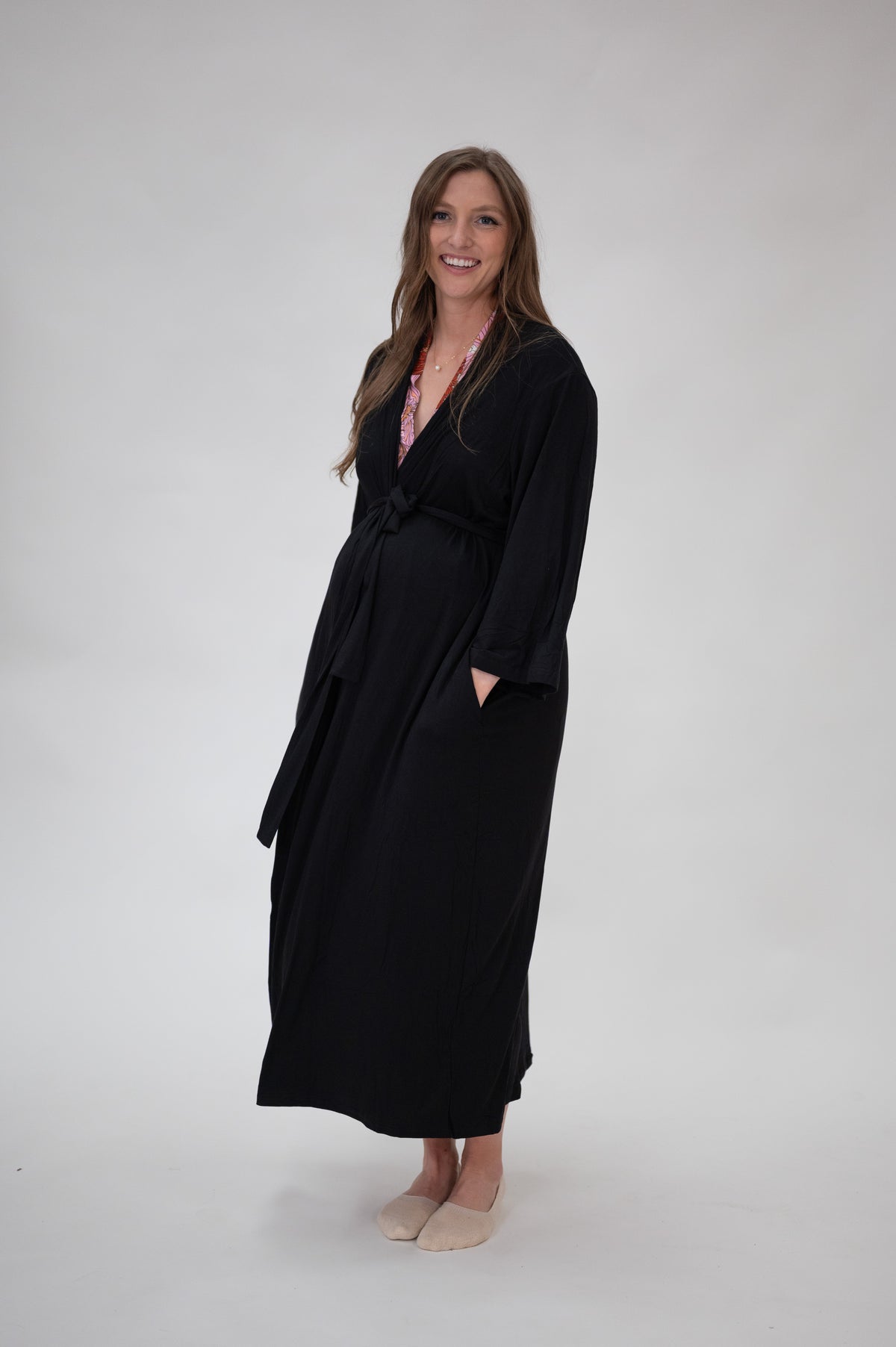 Lila Black Robe