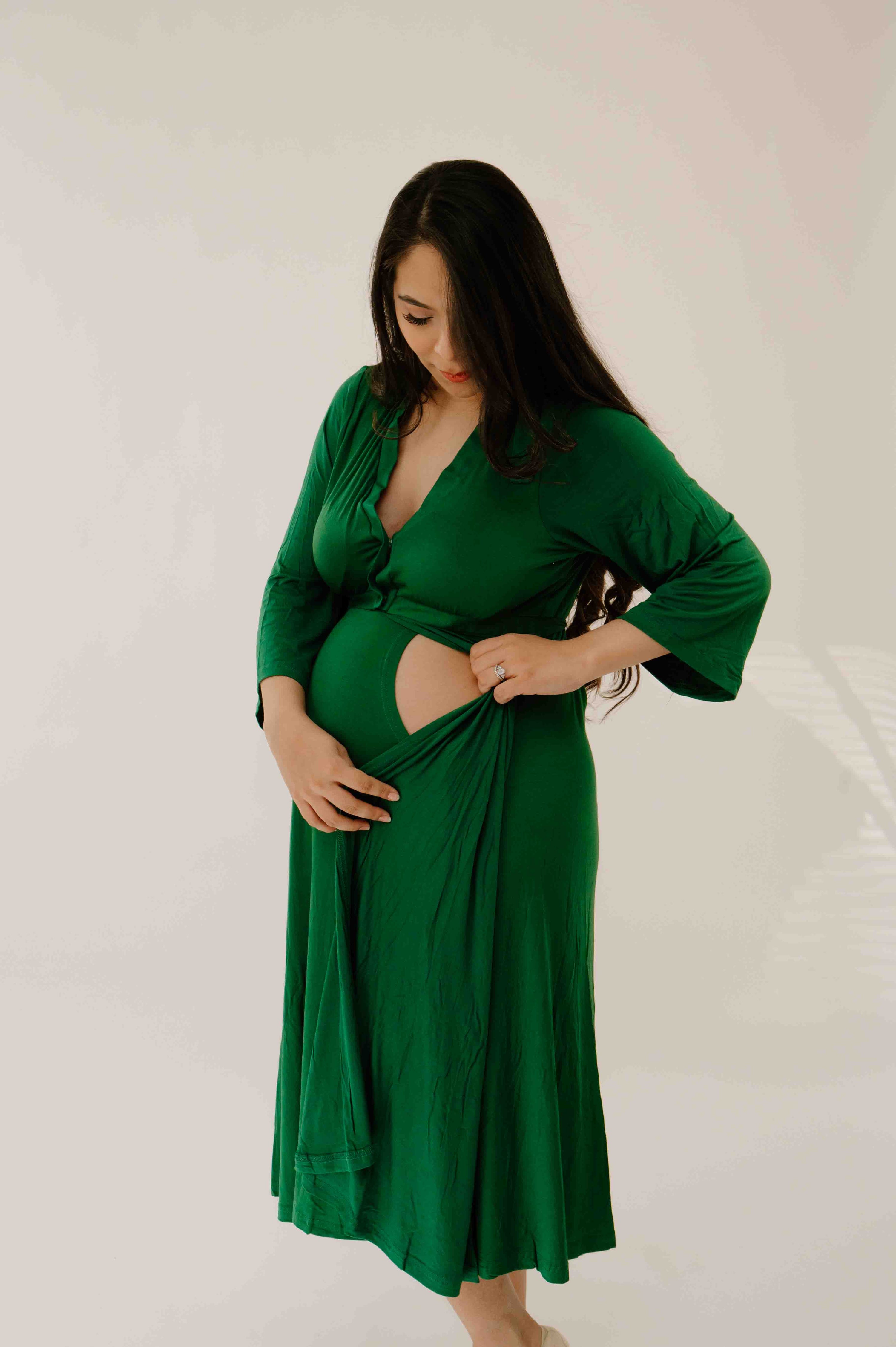 Lila Labor & Postpartum Gown in Emerald with 2 Pockets