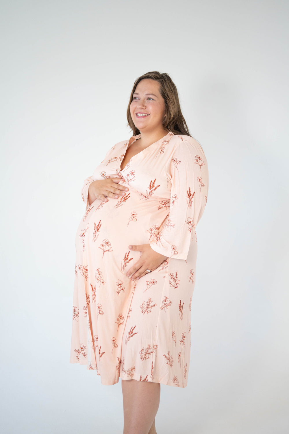Lila Labor & Postpartum Gown In Dainty Floral