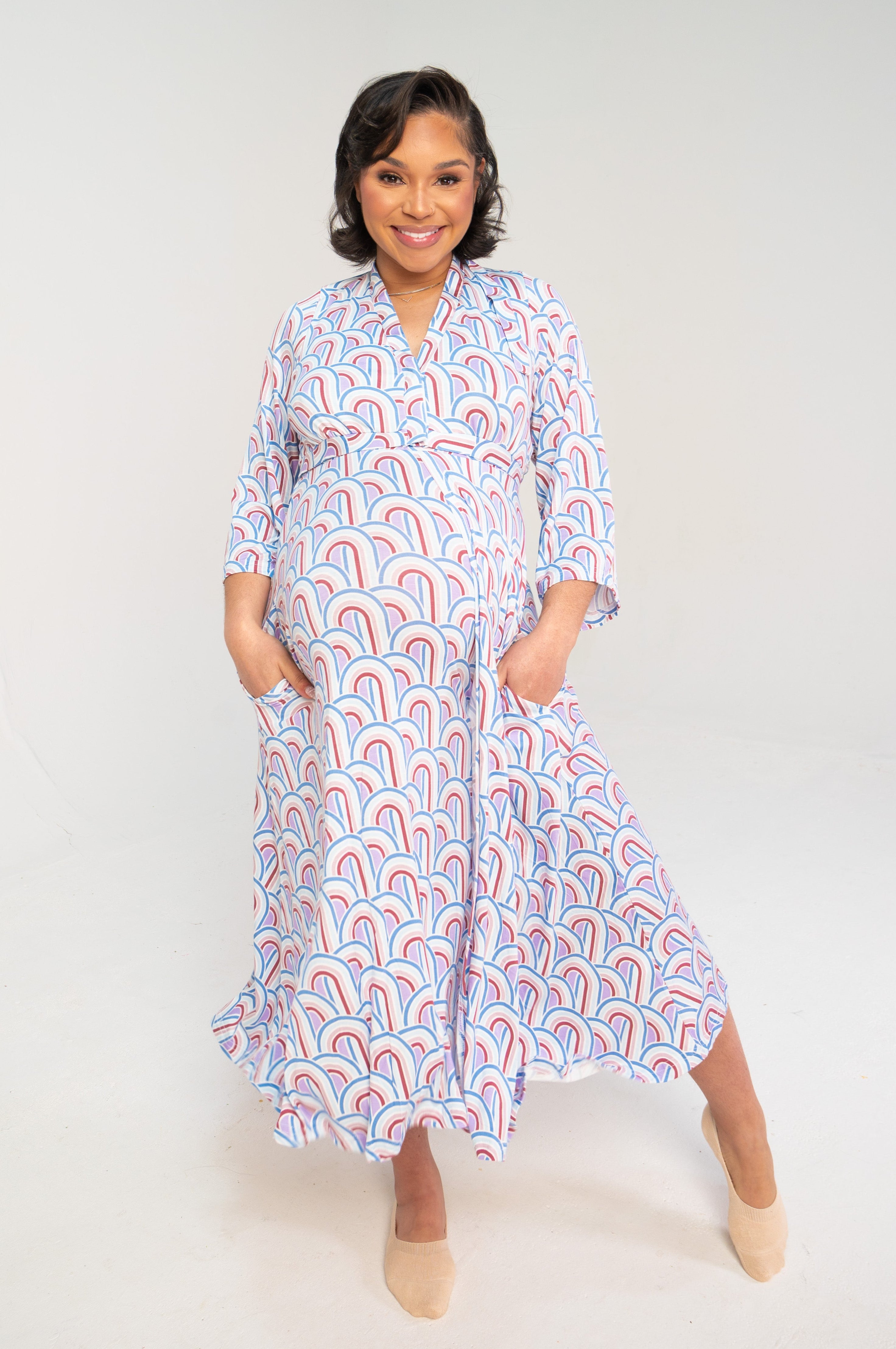Rainbow pattern Lila maternity labor gown