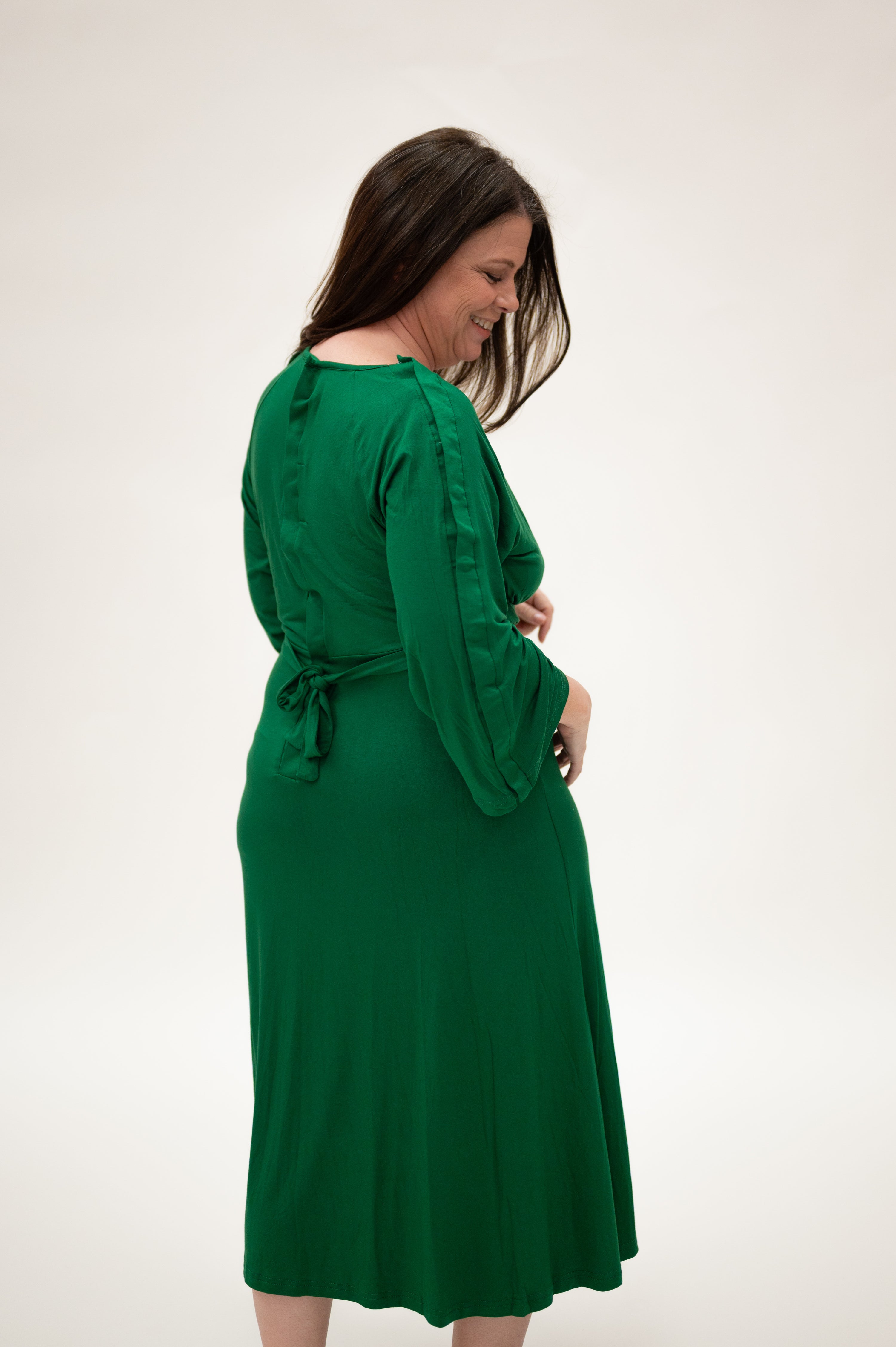 Amelia Labor & Postpartum Gown in Emerald