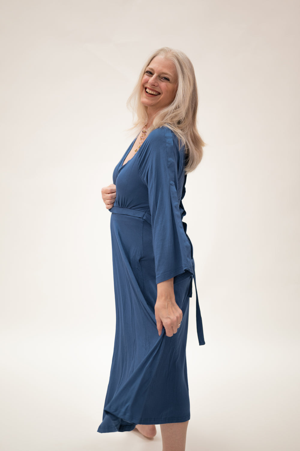 Amelia Labor & Postpartum Gown in Midnight Blue