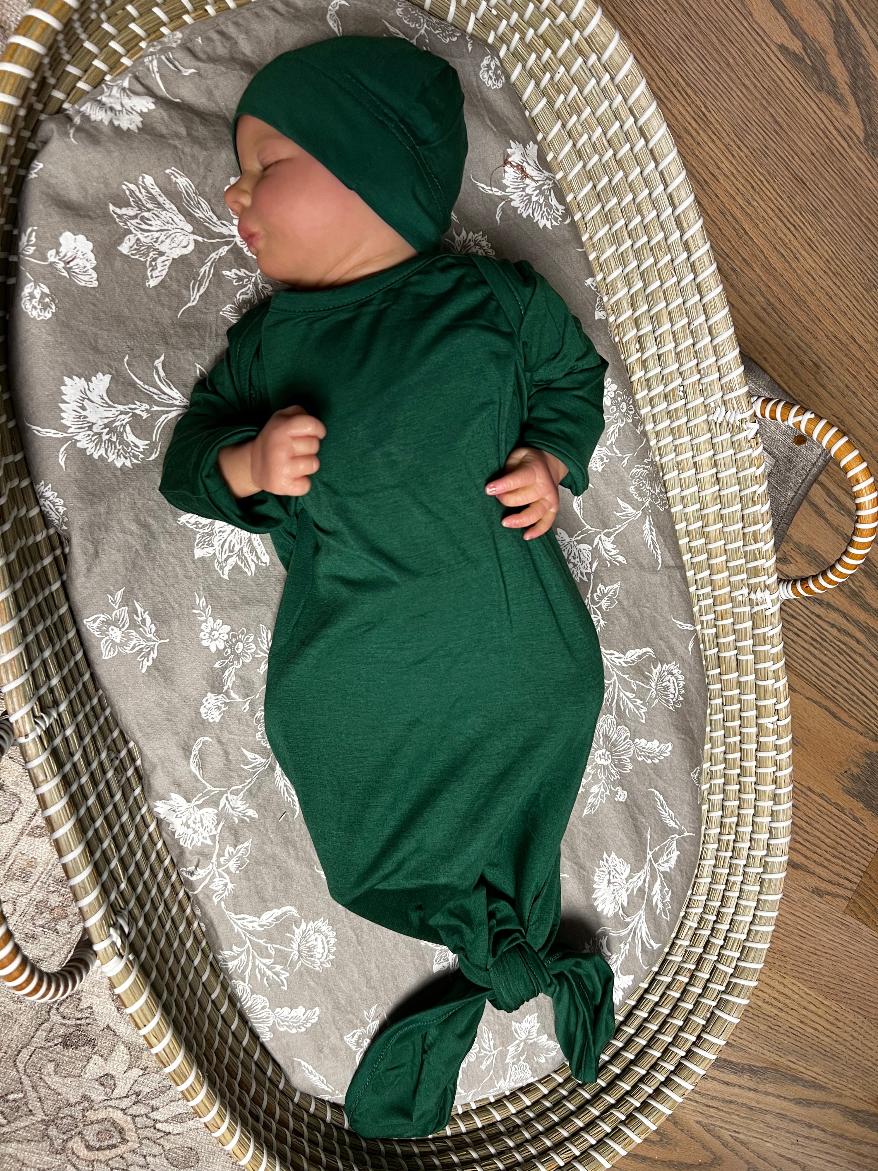 Baby Knot Gown and Hat Set: Emerald