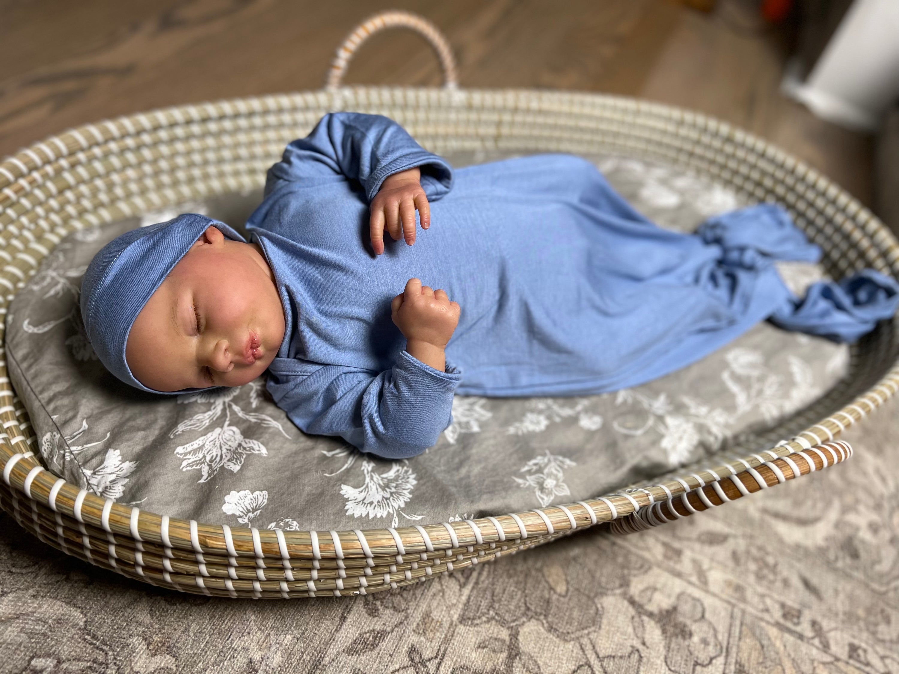 Baby Knot Gown and Hat Set: Periwinkle Blue