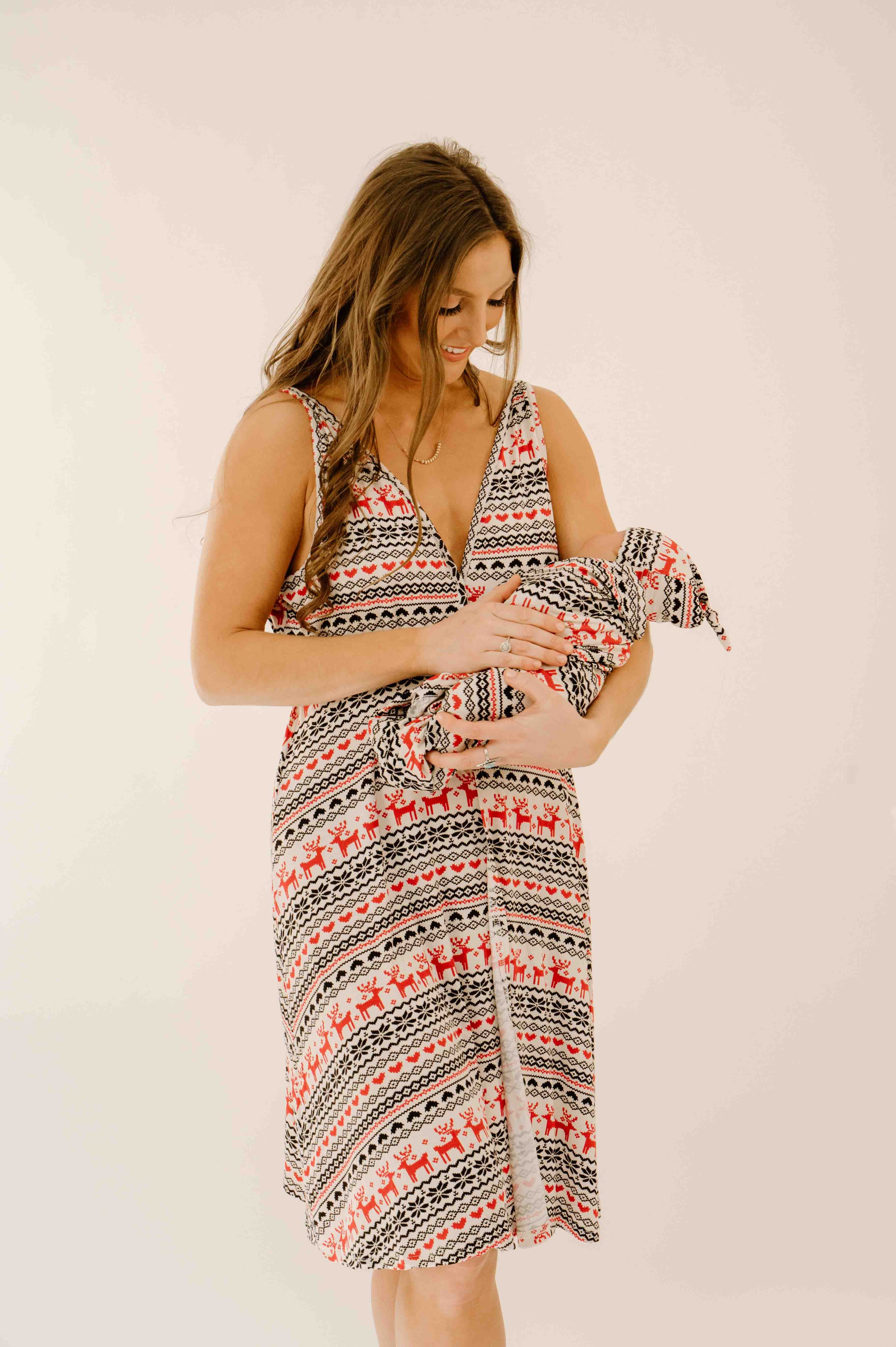 Juliet Labor & Postpartum Gown in Holiday