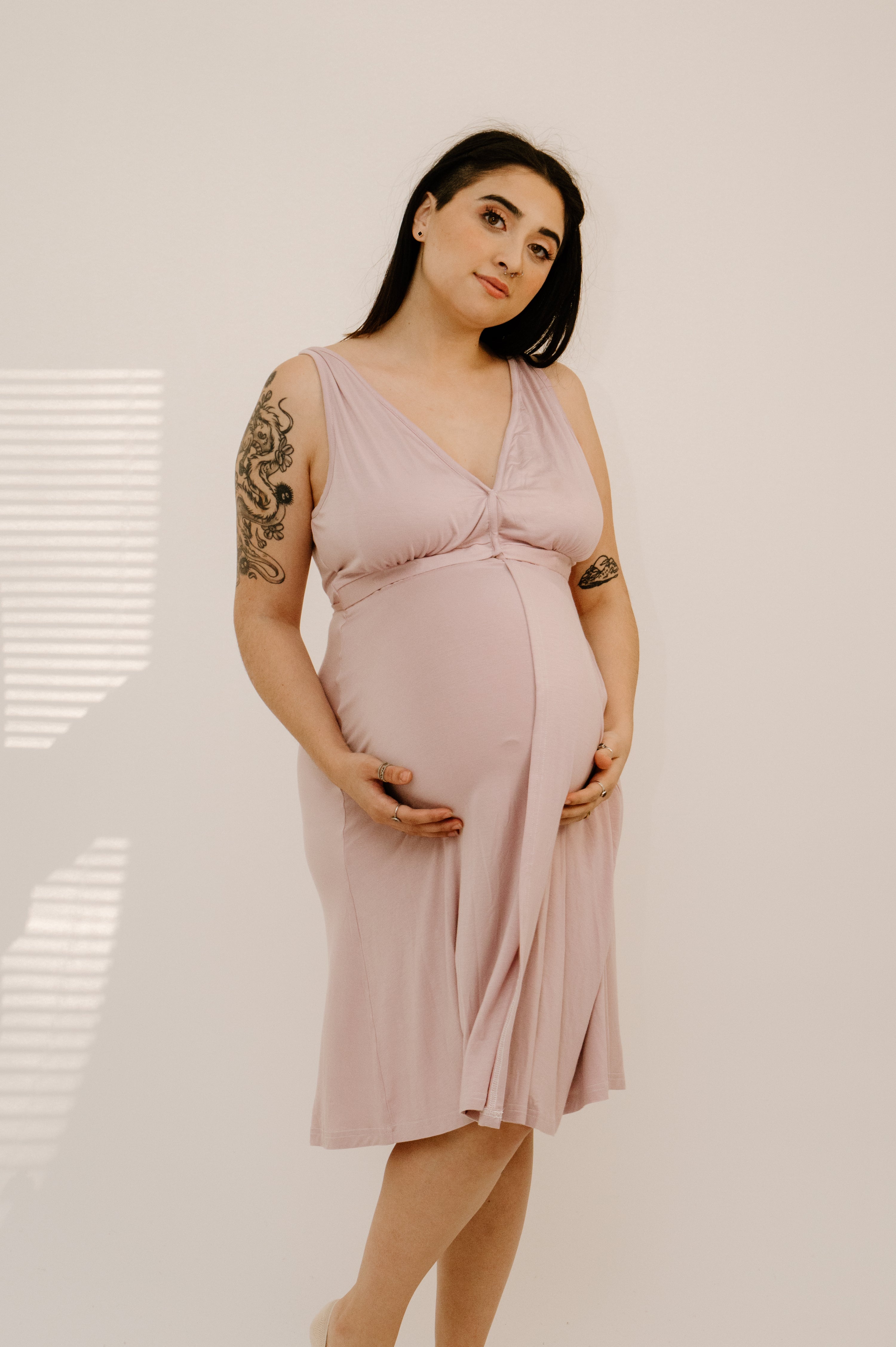bump-friendly Lila birth comfortable clothes gowns, – Stylish, maternity